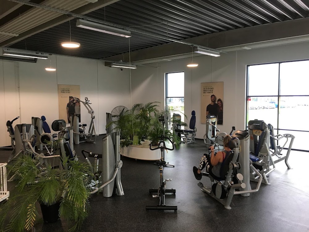 Træningsfaciliteter hos LOOP Fitness Holbæk